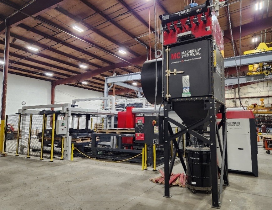Laser cutting cell in operation